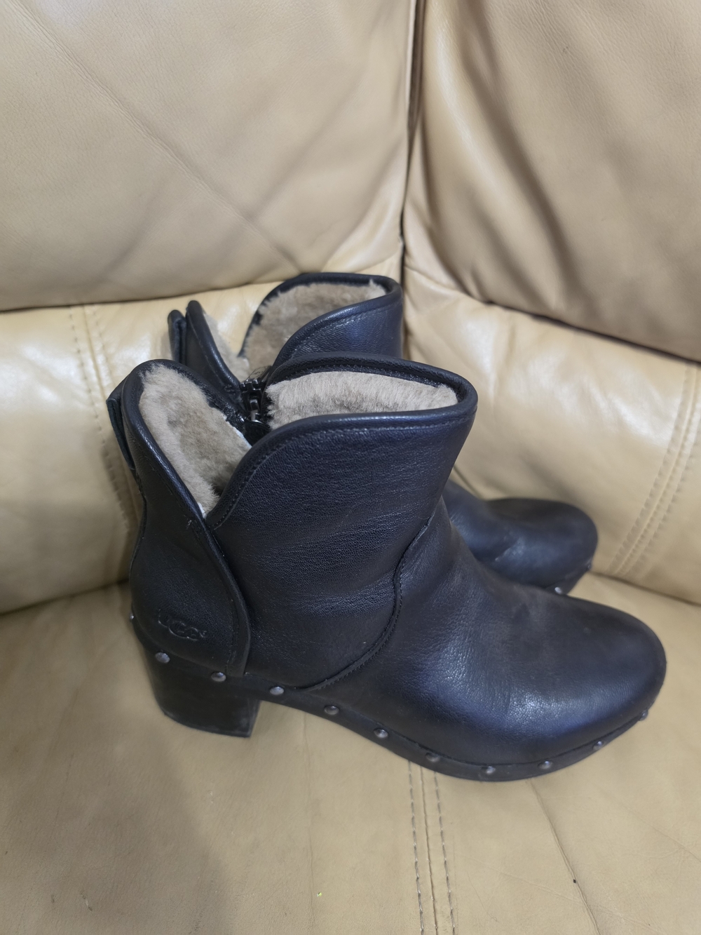 UGG Black Leather Shearling Lined Studded Western Ankle Boots Size 9